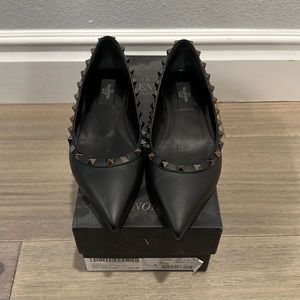 Authentic worn once rockstud noir flats